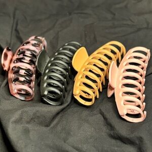 4 large claw clips